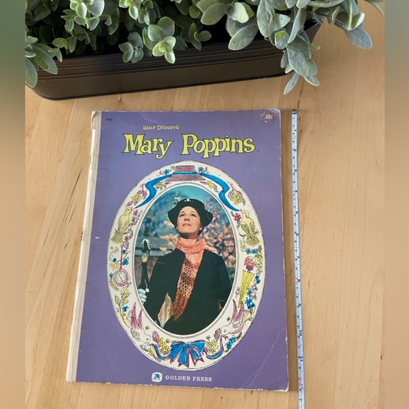 Vintage 1965 Mary Poppins Golden Press Cinematic Picture Book - Picture 2 of 6